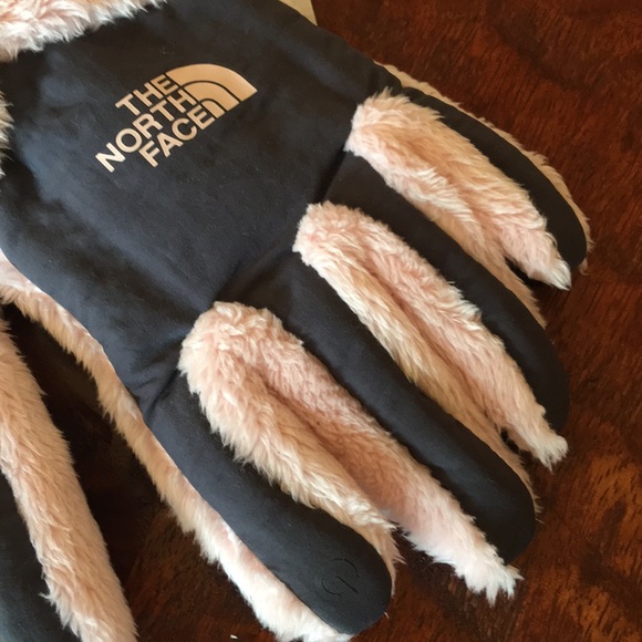 The North Face GIRLS’ OSITO ETIP™ GLOVES - Picture 3 of 5